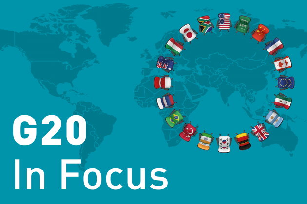 cadeiras com bandeiras dos G20