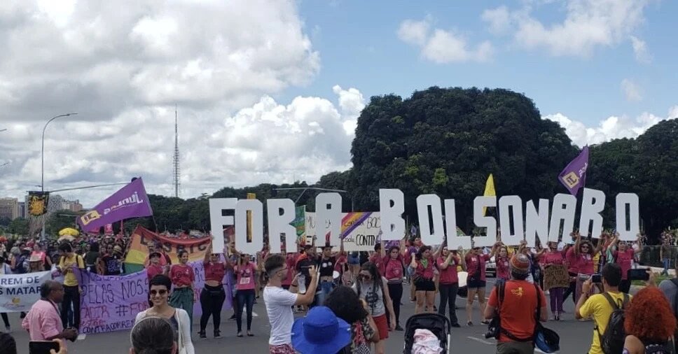 8M - ato em Brasília