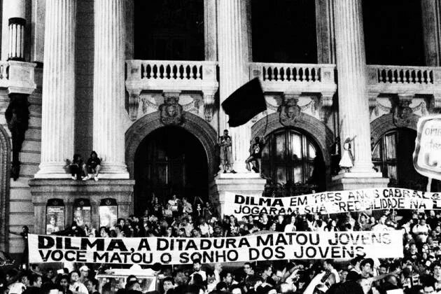 Manifestação em 15 de outubro de 2013