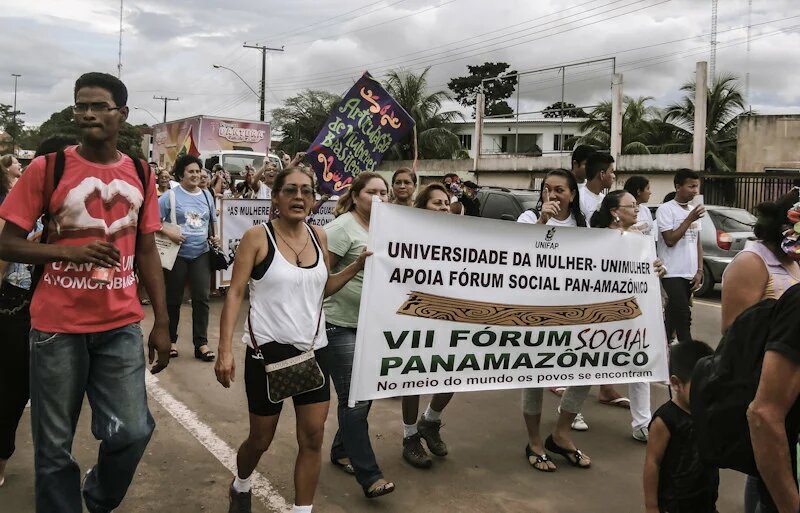 Caminhada de Abertura do VII Fórum Social Panamazônico liderada por mulheres Caminhada de Abertura do VII Fórum Social Panamazônico liderada por mulheres