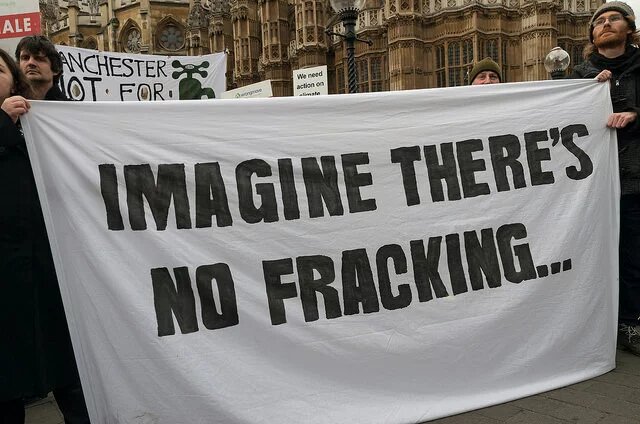 Imagine que não há fracking - Protesto em Londres contra o Fracking 