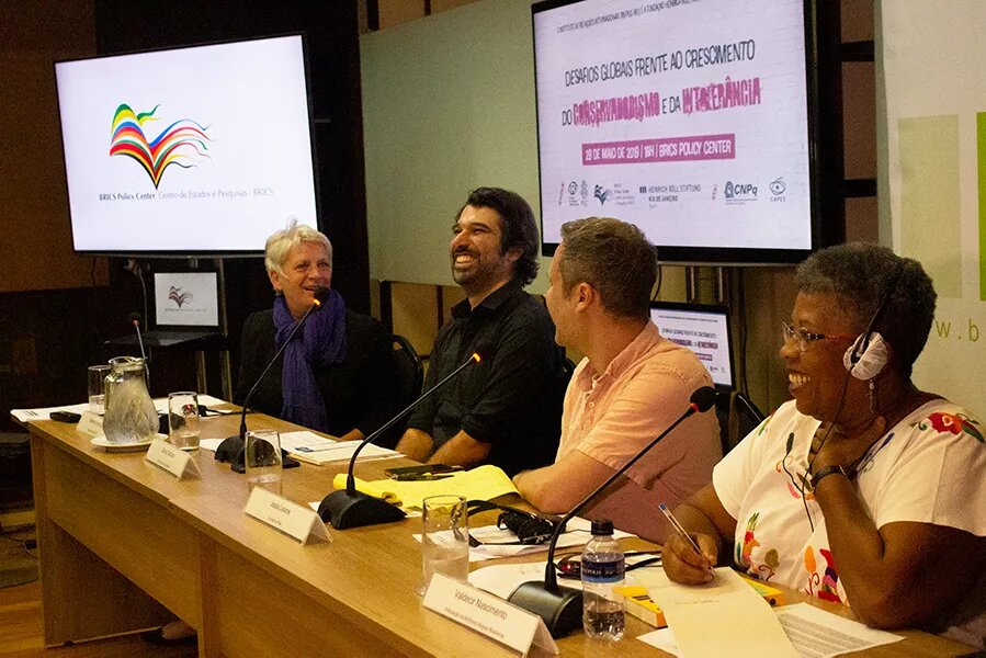 Roda de conversa "Desafios globais em tempos de conservadorismo e intolerância" 