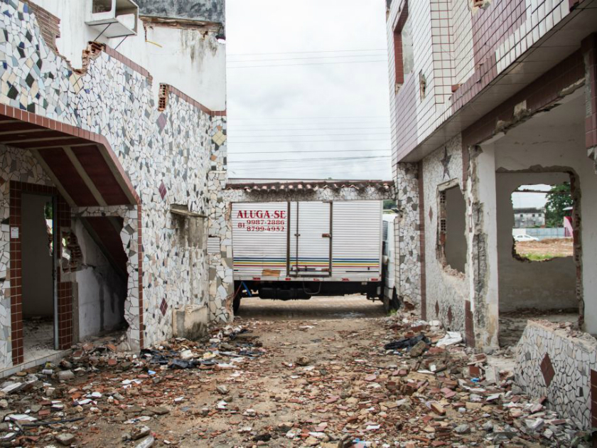 Remoções Recife para a "Cidade da Copa" Remoções Recife para a "Cidade da Copa"