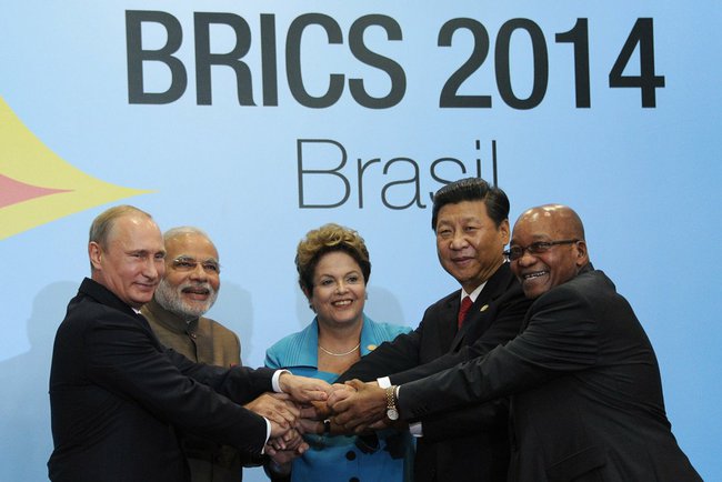 Chefes de Estado na VI Cúpula dos BRICS - Fortaleza - julho de 2014 Chefes de Estado na VI Cúpula dos BRICS - Fortaleza - julho de 2014