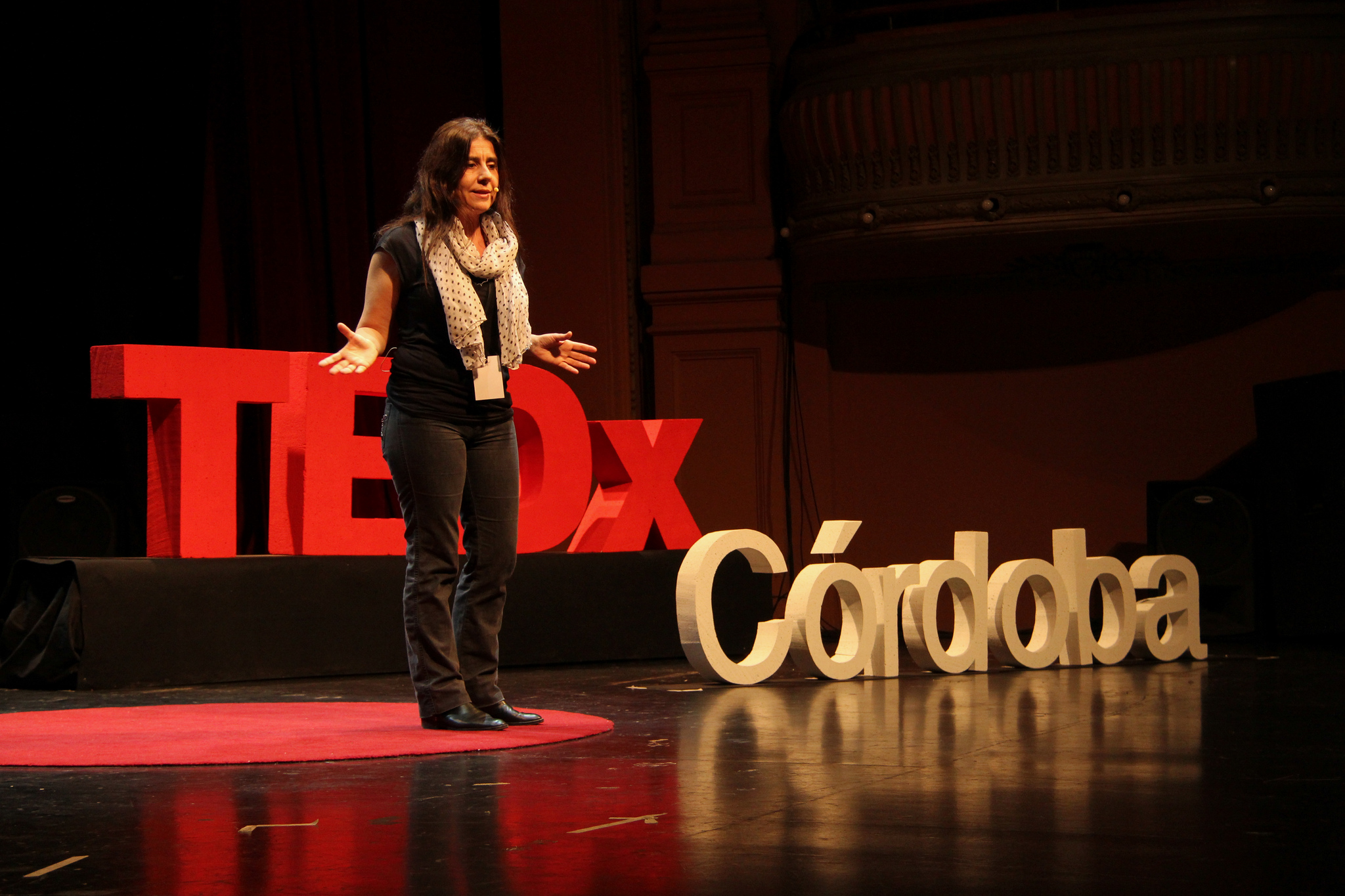 Beatriz Busaniche no TEDx Córdoba, 2013 Beatriz Busaniche no TEDx Córdoba, 2013